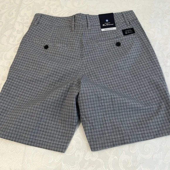 Ben Sherman Mini Checked Shorts. Men’s 30 - Picture 7 of 9